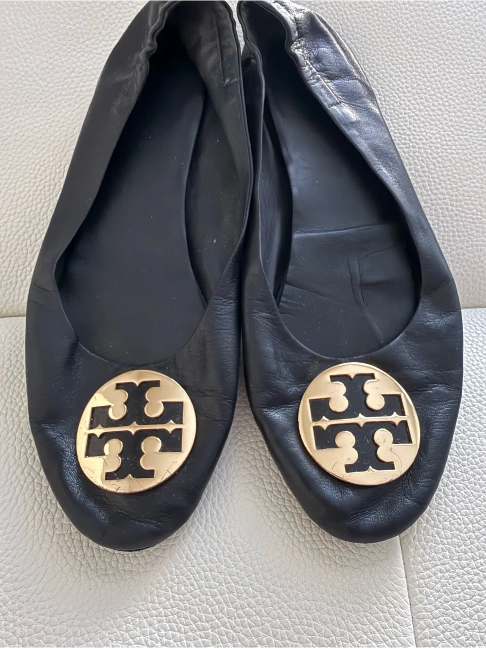TORY BURCH CLAIRE TRAVEL BALLET FLAT w/GOLD LOGO 10.5 M